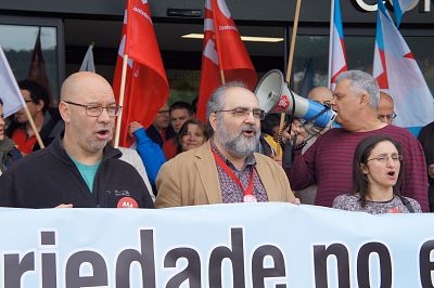 2016 04 27 ProtestaCIGsanidadePublicaCunqueiroVigo15.JPG